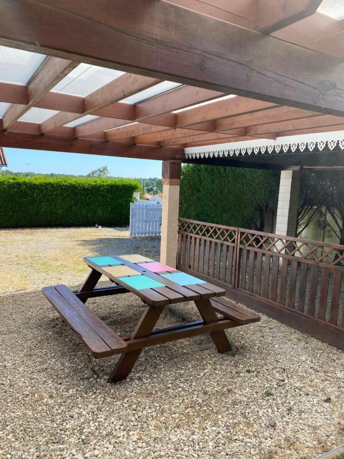 Maison Vendeenne A 10 Min De La Mer Avrillé Buitenkant foto